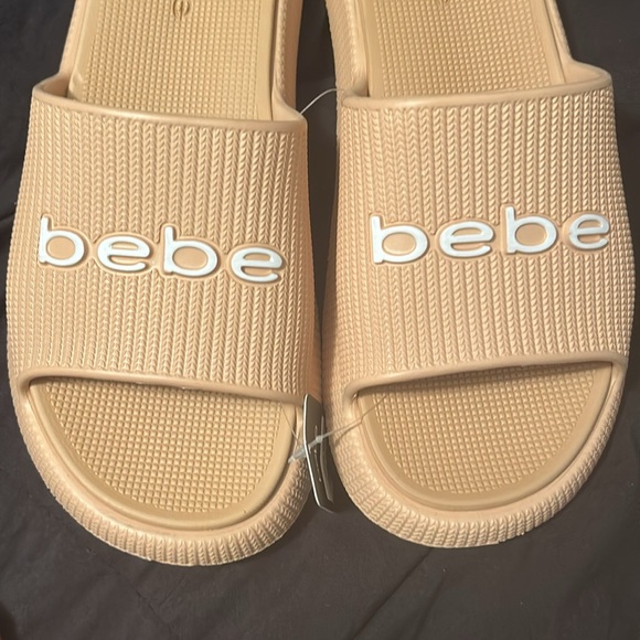 Bebe Slides - Picture 4 of 4